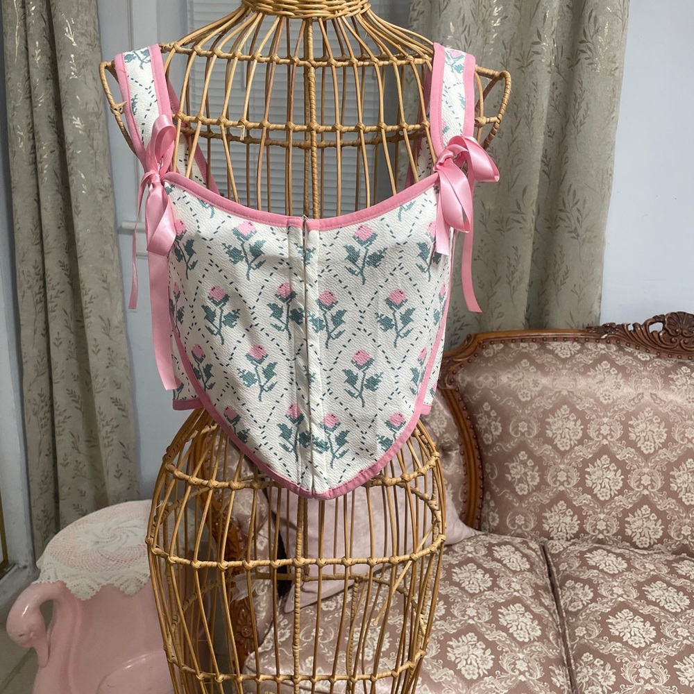 SHEIN Pink and White Garment